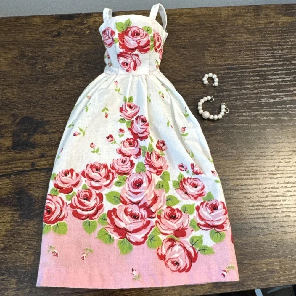 VTG 1960s Cut & Sew Roses Barbie Gown Dress Mommy‎ Made W Necklace & Bracelet